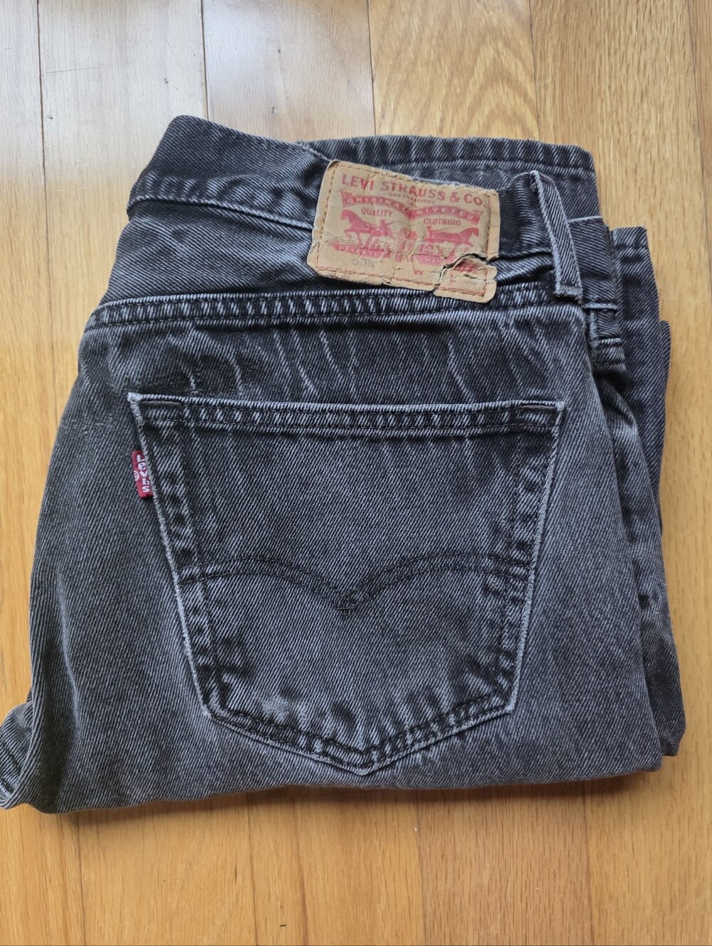 Vintage Faded Black Distressed Levi 505 Jeans Size 32